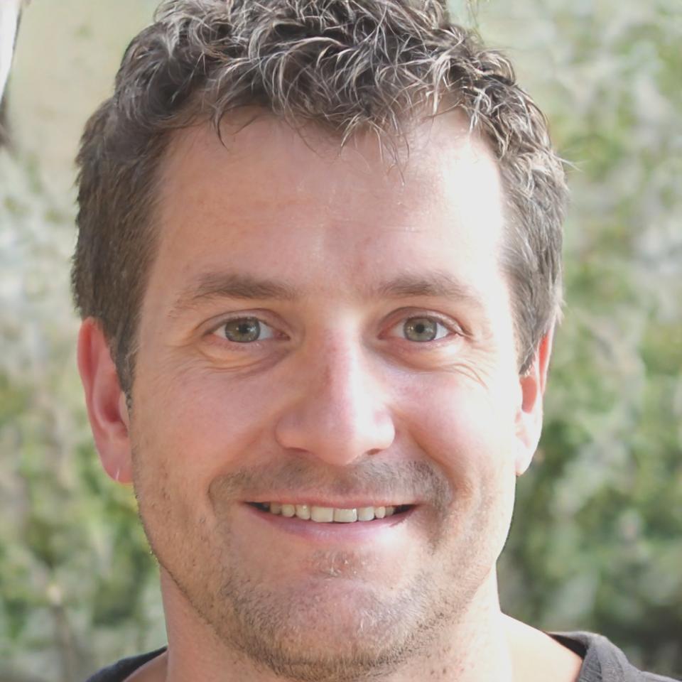 Michael Thompson, Software Engineer